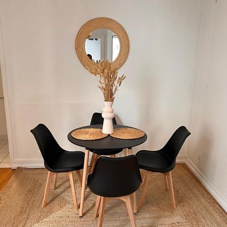 Chic Apartment On The Famous Shopping Rue Du Faubourg Saint-Honore Street París Exterior foto