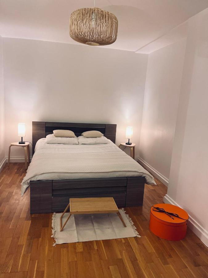 Chic Apartment On The Famous Shopping Rue Du Faubourg Saint-Honore Street París Exterior foto
